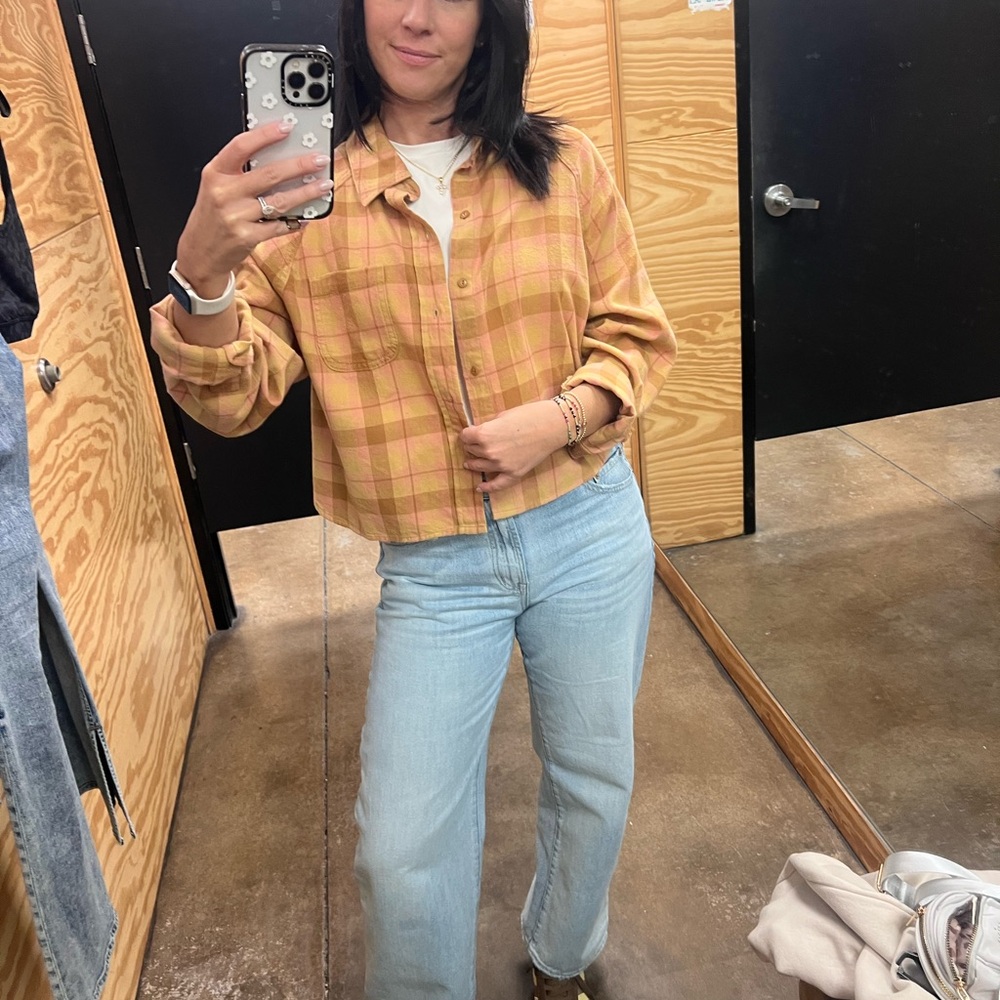 AMO cropped plaid shirt